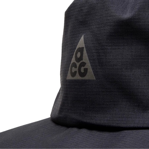 Nike ACG Storm Fit Bucket Hat - Picture 2 of 5
